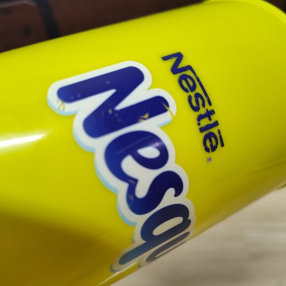 Nesquik Chocolate Strawberry Milk cup with spoon - Picture 9 of 10